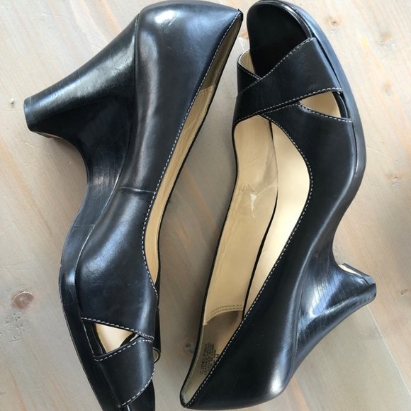 Circa Joan & David Black Leather Peep Toe Wedge - Picture 2 of 5